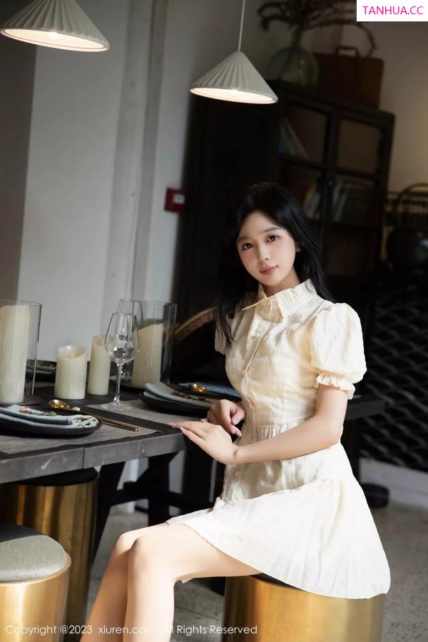 糖豆  [XiuRen]高清写真图 2023.11.30 No.7742 糖豆sisi 清纯美腿第2张图片